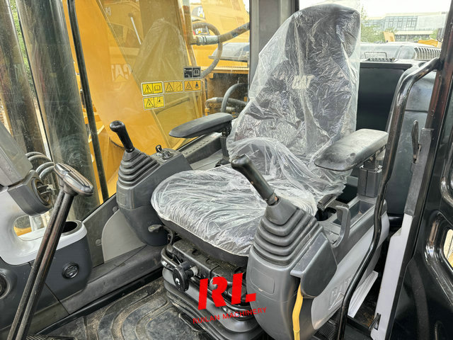 CAT323D2L 